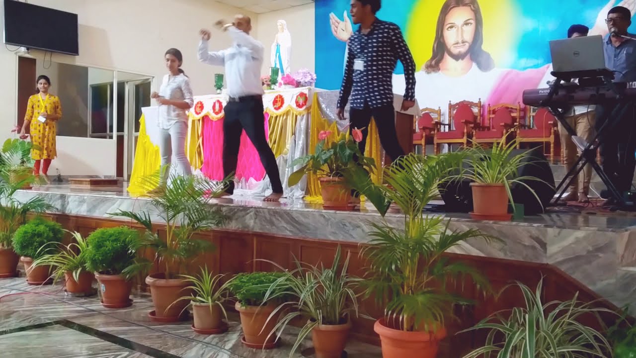 Ha..la.la.la hallelujah.. - YouTube