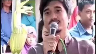 Duta Sheila On 7 Nyanyi di kondangan warga sebuah anugerah terindah suaranya bikin adem full HD