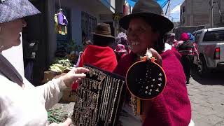 Mercado indígena en Ecuador