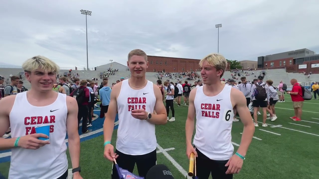 Cedar Falls wins the 4x400-meter relay title