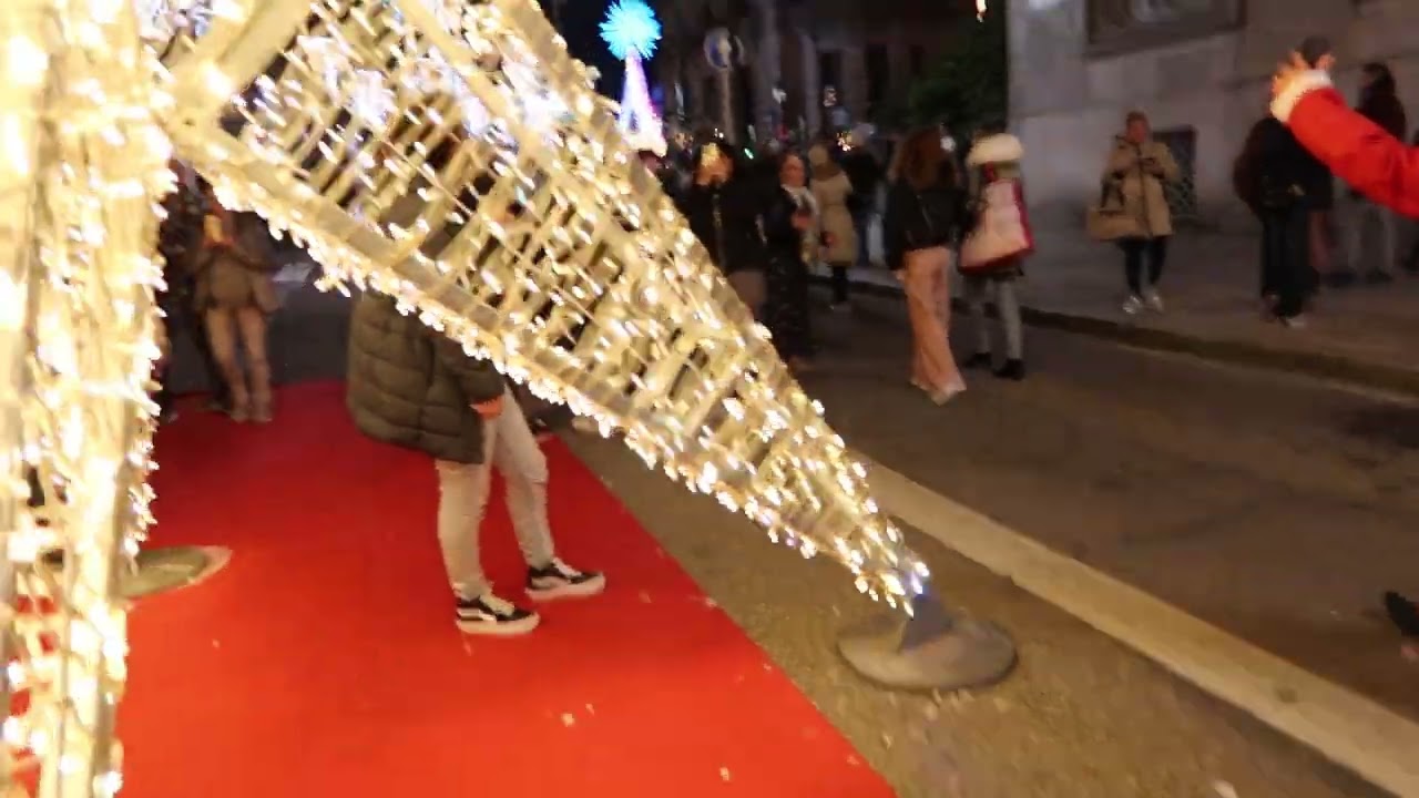 De Aveiro - (a veneza portuguesa), a Vigo - Espanha a cidade com a maior arvore de Natal da Europa