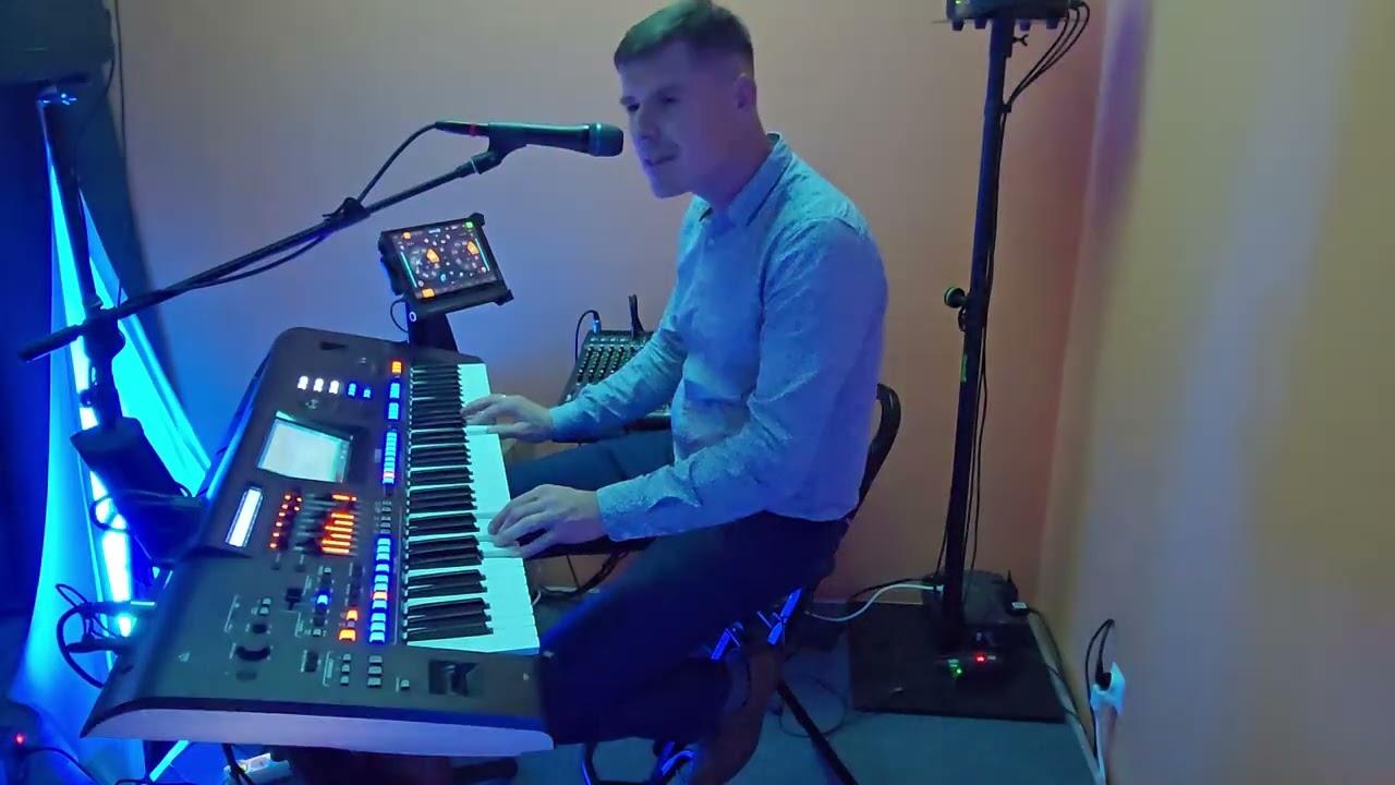 W perły zmienić deszcz ( Cover Universe ) Yamaha Genos 2 