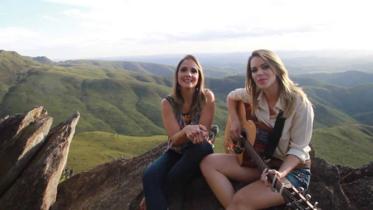 Bruna e Keyla - Nem Por Um Segundo.