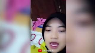 INDI SONIA MENTARI LIVE KELIHATAN BELAHANNYA