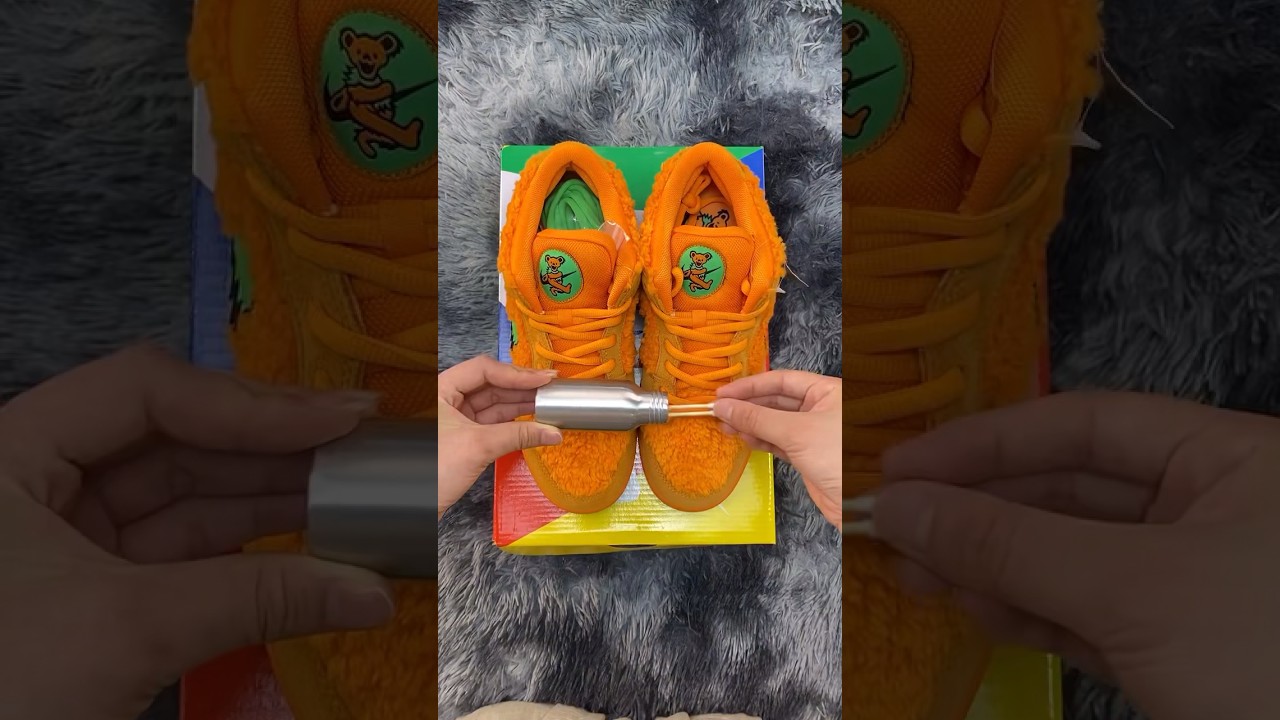 Grateful Dead x Nike Dunk SB “Orange Bear” 