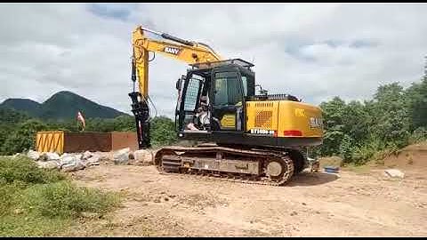 @EARTHMOVERS  @SANY 140C BREAKER WORKING.