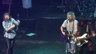 Grouplove - Close Your Eyes And Count To Ten (Live at The Midland) | Buzz Stole Xmas Night 2