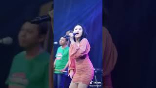 Prau Layararlida Putriageng   shorts