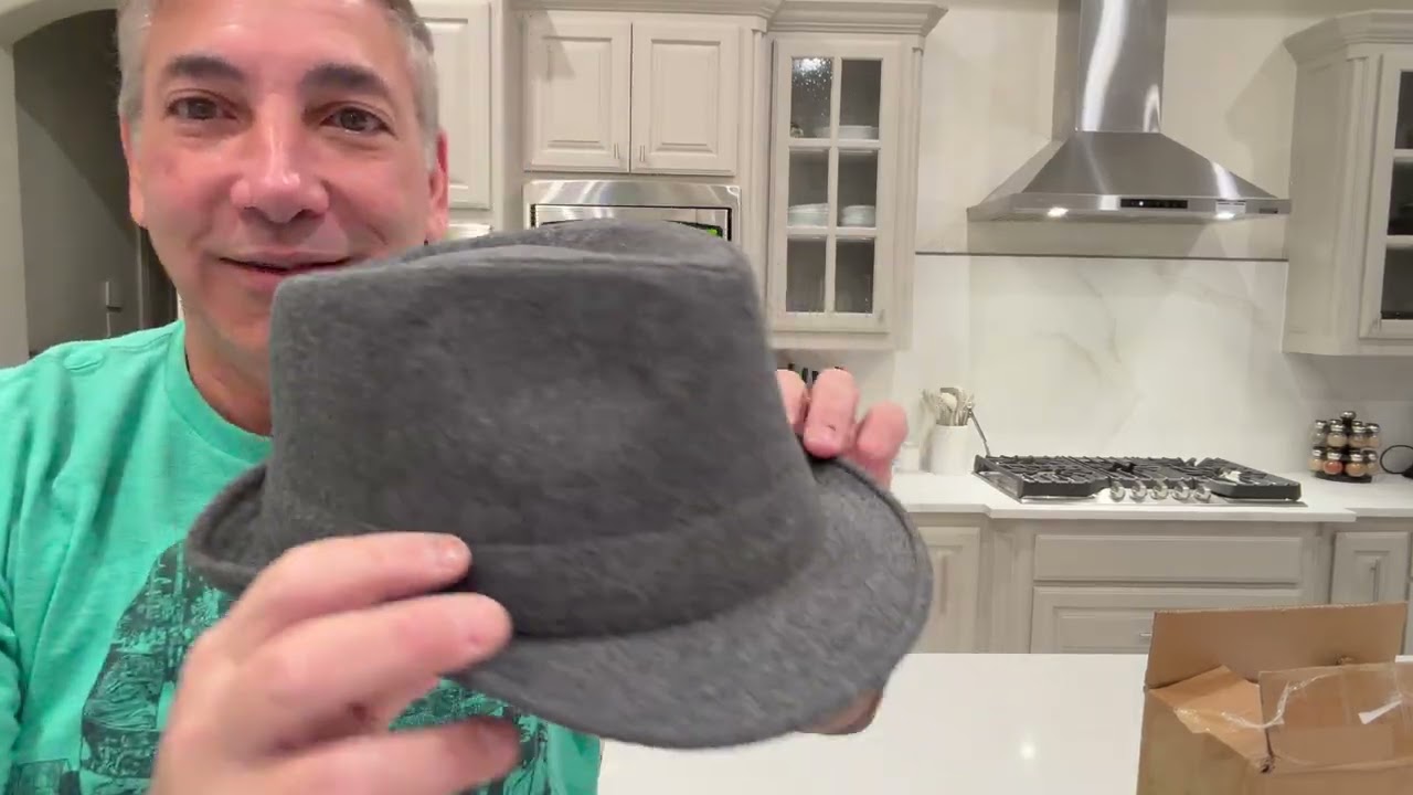 Обзор и распаковка 2-х фетровых шляп в формате 4K