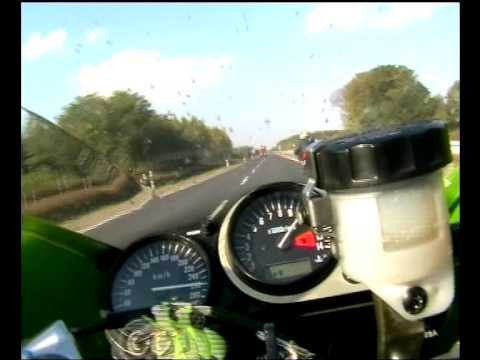 Kawasaki ZX-9R Ninja on-board, Top Speed, Acceleration, 300km/h, wheelie