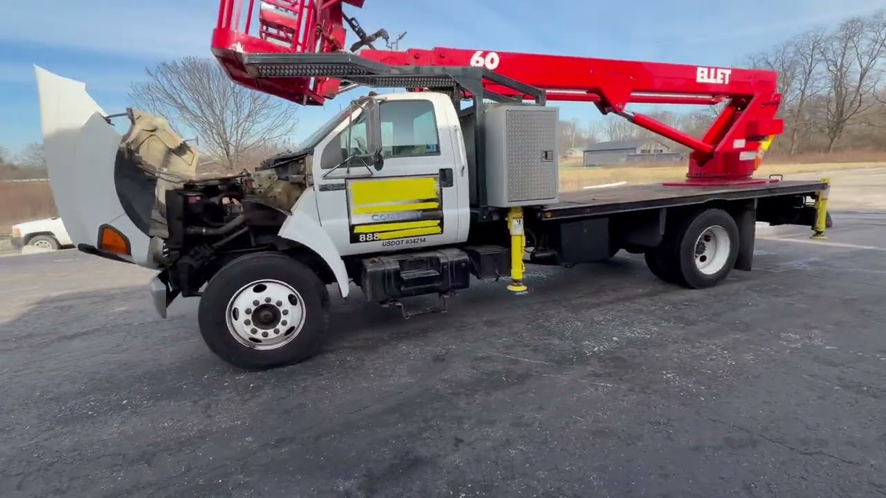 GovDeals: 2003 Ford F-650 Bucket Truck