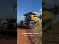 New Holland CR11 — Farming Beast 🚜🔥🇺🇸#NewHolland #CR11 #CombineHarvester #MacDon #AmericanFarming