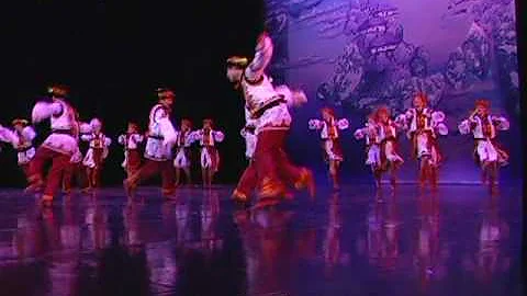 Ukrainian Shumka Dancers - Carpathian Climes Folk-dance