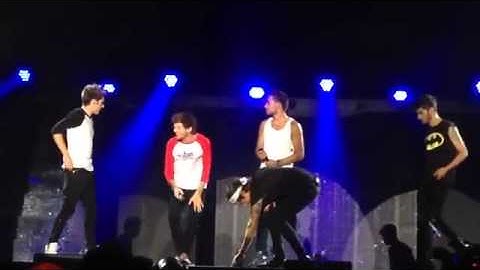 One Direction Story Of My Life Acappella in Japan