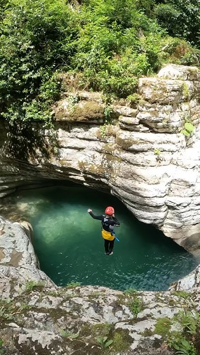 Каньонинг в Сочи #каньонинг#canyoning#sochi - YouTube