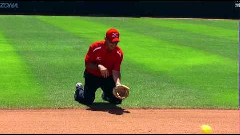 Mike Candrea Softball Fielding tips: Fielding ground balls - sponsored by Mizuno