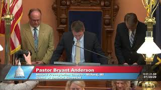 Sen. Runestad welcomes Pastor Anderson to the Michigan Senate