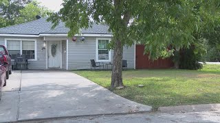Homeowner shoots, kills 2 men in ski masks claiming to be officers, HPD says