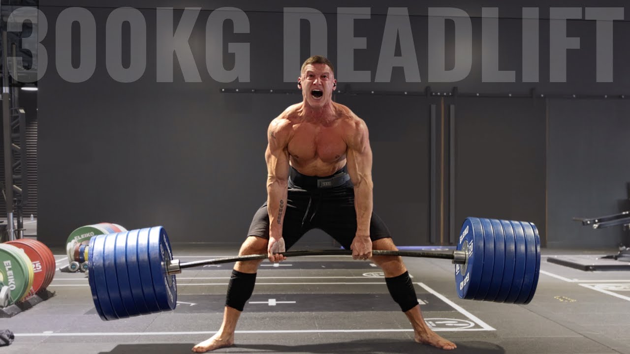 300KG DEADLIFT (661LBS) at The Gymshark Lifting Club