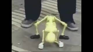 Wake me up inside skeleton toy (EARRAPE)