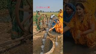 😱 कुएं से पानी निकालने का ऐसा देसी जुगाड़ पहले कभी नहीं देखा 🚜💧#desijugaad #farming #waterpump