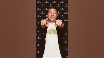 Thumbnail of kylian mbappe sings his own song🇫🇷
