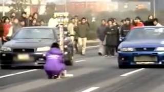 R33 vs R34 GTR Street Race in Japan