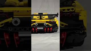 Lamborghini : AVENTADOR VS CENTENARIO