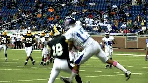 Tyree Monroe Breaks Up Pass