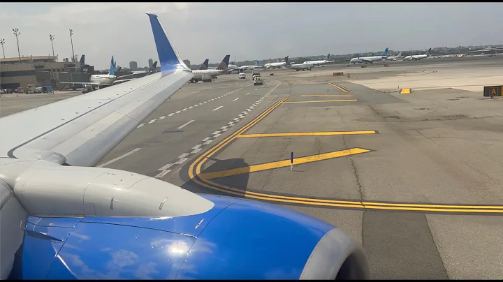 Full Flight | United Airlines Boeing 737-900ER (N38443) | Newark to Cancun | Economy Plus