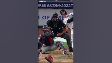 Aaron Judge Hits a 2 Run Homer