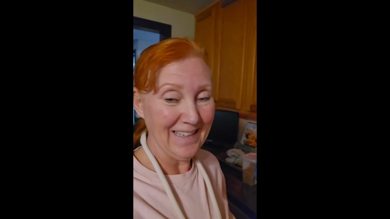 Golden Years Gourmet: Elevating Your Dog's Diet with Mushroom Powder