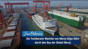 Jim Paterson führt durch die Global Mercy