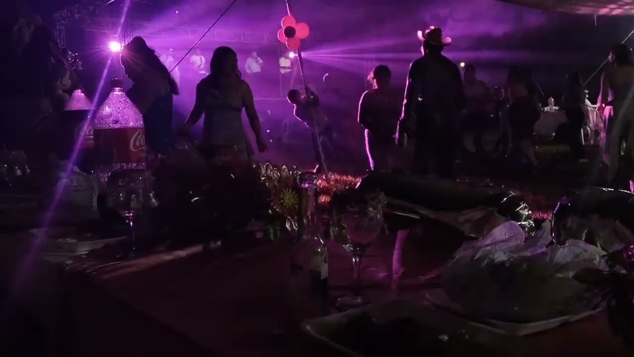 Memo y su ritmo tropical 