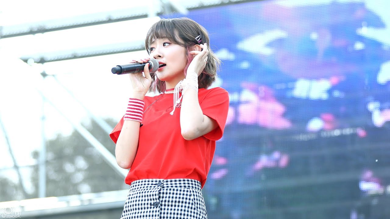 [4K] 180526 볼빨간사춘기 '여행' 직캠 Bol4 fancam 'Travel' (FIND DAY FEST) by Jinoo