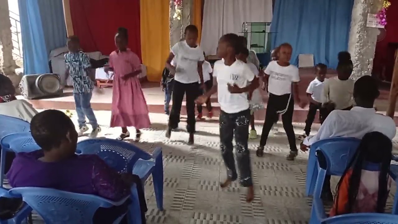 Oasis dancers live in church.live performance.