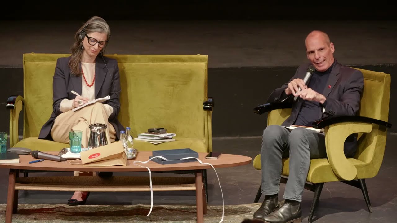 Francesca Albanese – Γιάνης Βαρουφάκης συνομιλούν με αφορμή το βιβλίο της “Όταν ο κόσμος κοιμάται” – Video