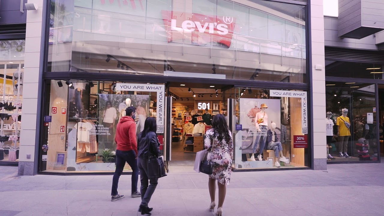 Sesión de compras con @EdurnePersonalShopper en FAN Mallorca Shopping