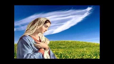 Nữ Vương Mân Côi