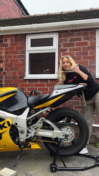 Chain maintenance is EASY! #bike #motorcycle #motovlo #biker #motorbike #bikelife #automobile
