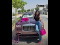 مي عمر بكامل رشاقتها في شوارع باريس