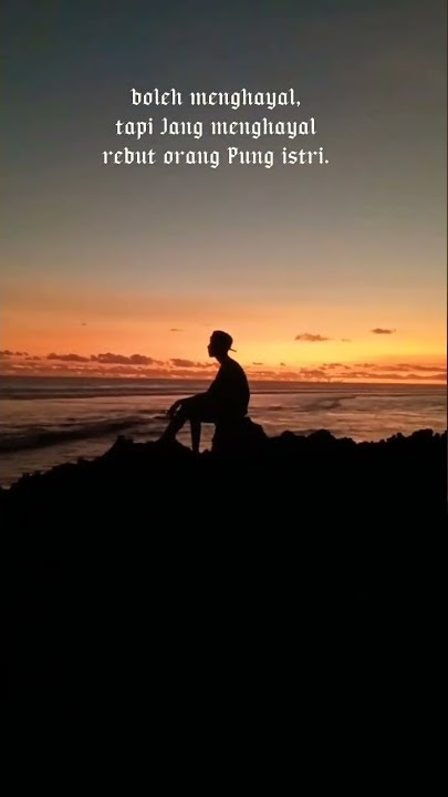 #lagi duduk santai di pantai#