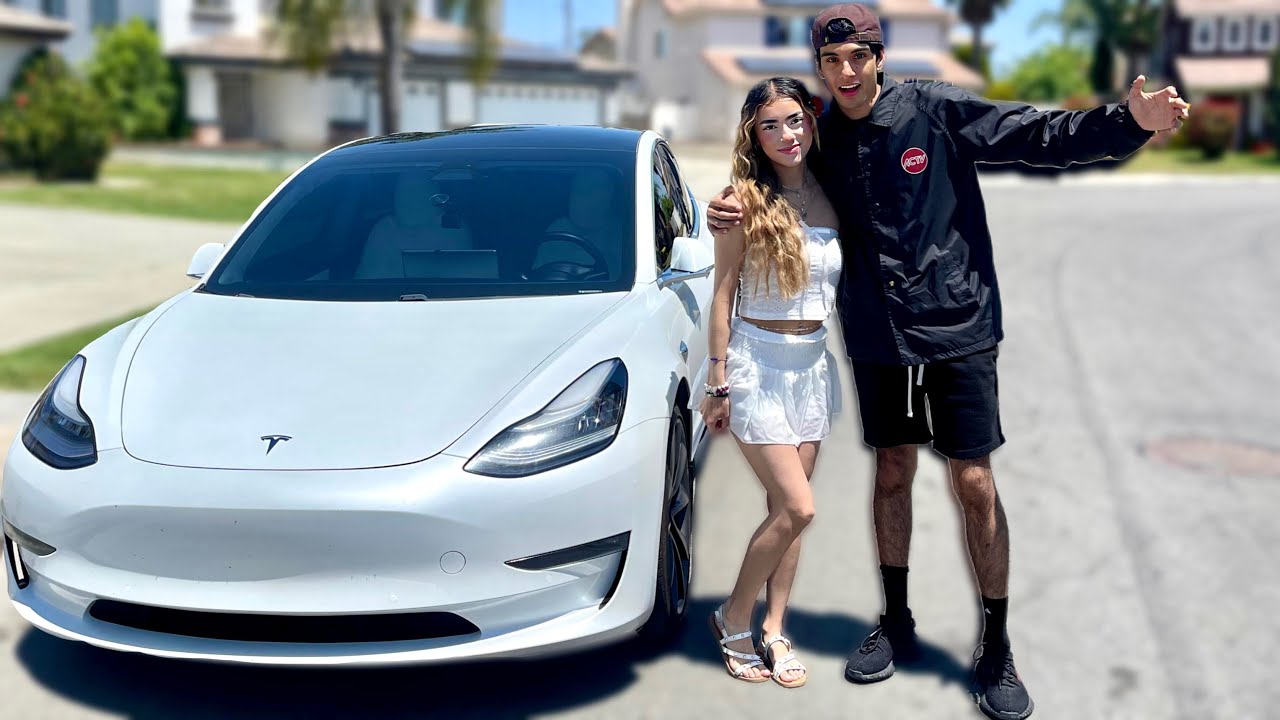 I Surprised My Girlfriend With A Tesla Model 3! - YouTube