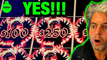THAT"S HOW YOU MAKE MONEY!!! 😆 #LasVegas #Casino #SlotMachine