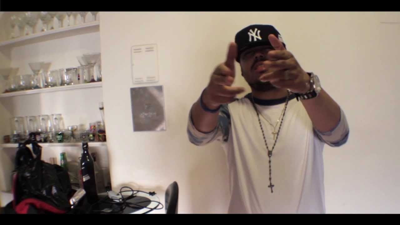 Steez Smoove - Off Da Chest ( In Studio )