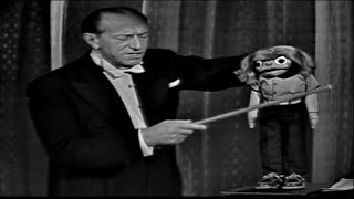 Señor Wences Ventriloquism & Plate Spinning On The Ed Sullivan Show