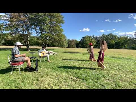 Tiny Desk Contest - Ren with the Mane