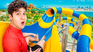 Thumbnail for Saltando Desde El Tobogán Más Alto Del País