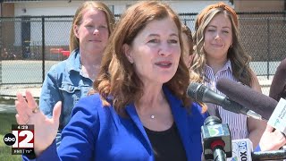 McDonald Rivet backs legislation to 'drain the swamp' in Washington
