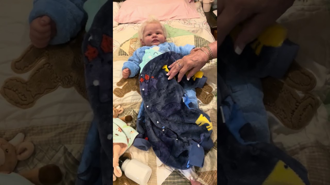 Парные фотографии 😃 с @nannysrebornnursery6015